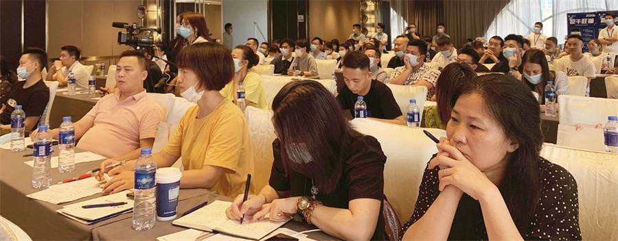 增客户·攒订单·去库存：服装企业数字化转型丨沙龙实录.jpg