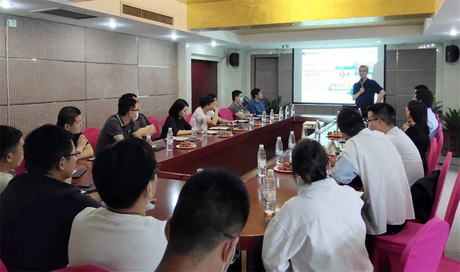 走进西安 | “私域流量助力品牌增长”智慧零售研讨会.jpg