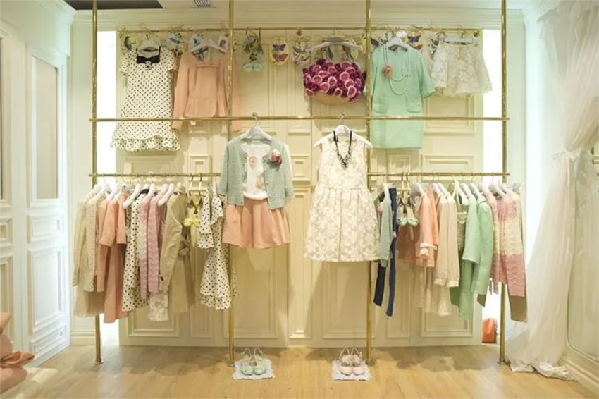 顶流女装跌落神坛！服装行业如何紧抓时代变化？2.jpg