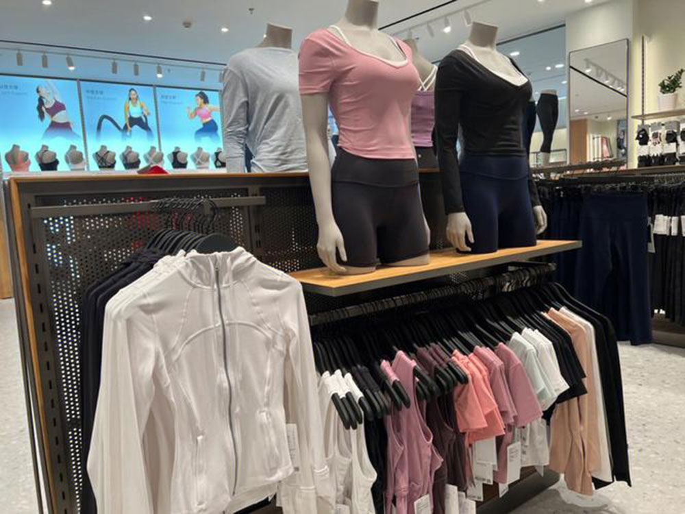 当大家都一窝蜂去买Lululemon时，“中产”们就不高兴了3.jpg