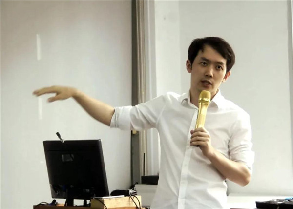 抢占未来的创新零售商业模式，白云学院课堂4.jpg
